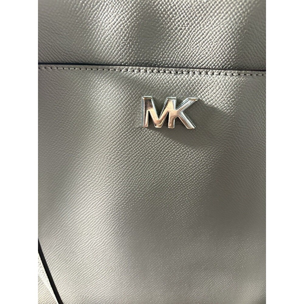 Michael Kors Purse Maddie Tote Shoulder Bag Gray Leather Silver Logo Charm - Picture 3 of 12